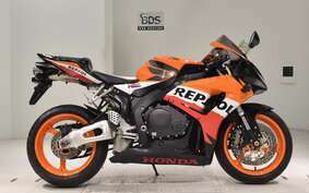 HONDA CBR1000RR 2006 SC57