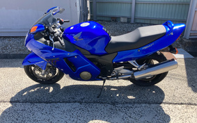 HONDA CBR11000 1999 SC35