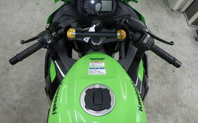 KAWASAKI ZX-25R ZX250E