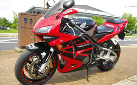 HONDA CBR600RR 2004 PC37