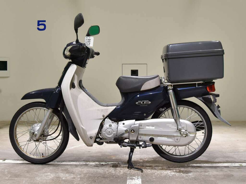 Honda super cub aa04