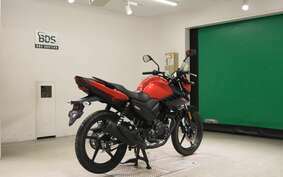 YAMAHA YS125 FAZER