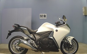 HONDA VFR1200F 2013 SC63