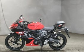 SUZUKI GSX-R125 DL33B