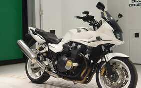 HONDA CB1300SB SUPER BOLDOR A 2011 SC54