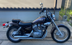 YAMAHA VIRAGO 250 3DM