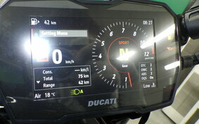 DUCATI DIAVEL V4 2023