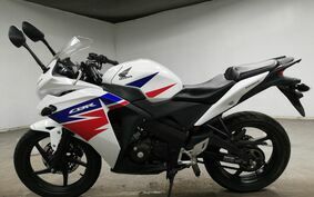 HONDA CBR125R JC50