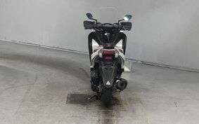 YAMAHA TRICITY 125 SE82J