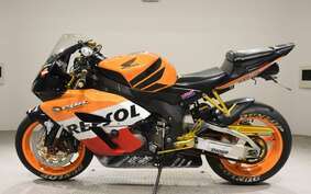 HONDA CBR1000RR 2005 SC57