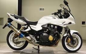 HONDA CB1300SB SUPER BOLDOR A 2011 SC54