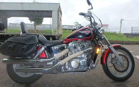 HONDA SHADOW 1100 1994 SC18