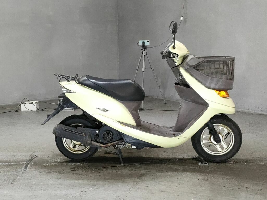 Honda dio af62 cesta