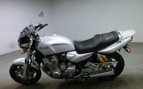 YAMAHA XJR1300 1998 RP01J