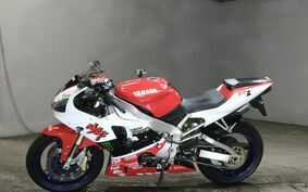 YAMAHA YZF-R1 1998 RN01