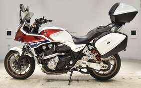 HONDA CB1300SB SUPER BOLDOR EP 2015 SC54