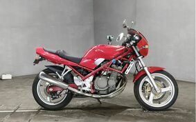 SUZUKI BANDIT 250 GJ74A