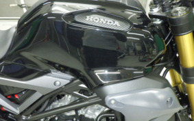 HONDA CB150R