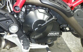 DUCATI HYPERMOTARD 820 2015