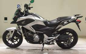 HONDA NC 700 X LD A 2014 RC63