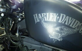 HARLEY XL883N 2015 LE2