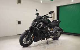 DUCATI DIAVEL V4 2023