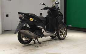 YAMAHA TRICITY 125 SE82J