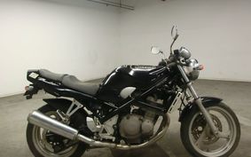 SUZUKI BANDIT 250 GJ74A