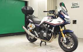 HONDA CB1300SB SUPER BOLDOR SP 2022 SC54