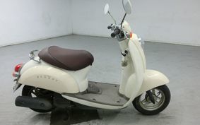 HONDA CREA SCOOPY I AF55