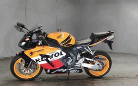 HONDA CBR1000RR 2005 SC57