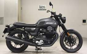 MOTO GUZZI V7 STONE 3 2019