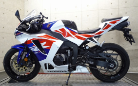 HONDA CBR600RR ABS 2022 PC40