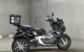 HONDA ADV160 トライク 不明