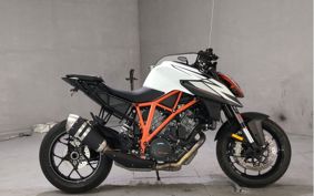 KTM 1290 SUPER  DUKE R V3940