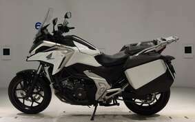 HONDA NC750X DCT 2023 RH09