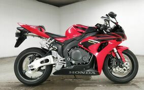 HONDA CBR1000RR 2006 SC57