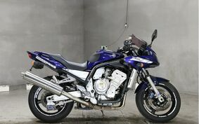 YAMAHA FZ FAZER FEATHER 2004 RN06