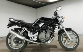 SUZUKI BANDIT 250 GJ74A