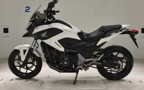 HONDA NC750X 2015 RC72