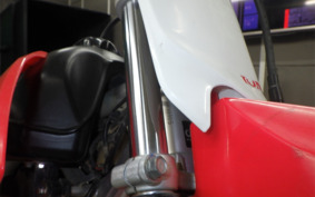 HONDA CRF125F JE03