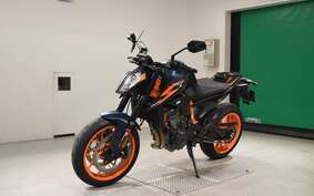 KTM 890 DUKE R 2023