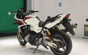 HONDA CB1300SB SUPER BOLDOR A 2013 SC54