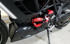 DUCATI  DUCATI DIAVEL CARBON 2013