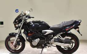 SUZUKI BANDIT 250 V Type GJ77A