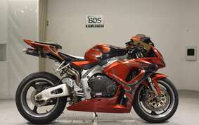 HONDA CBR1000RR 2004 SC57