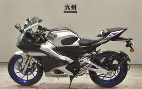 YAMAHA YZF-R15M RG67