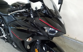 YAMAHA YZF-R3 2018 RH13J