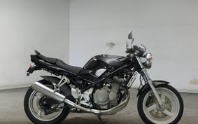 SUZUKI BANDIT 250 GJ74A