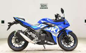 SUZUKI GSX250RA DN11A